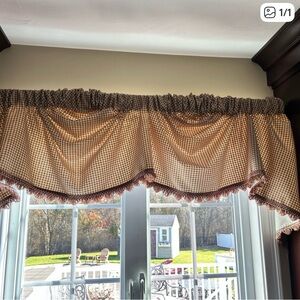 Elegant Brown Checkered Valance